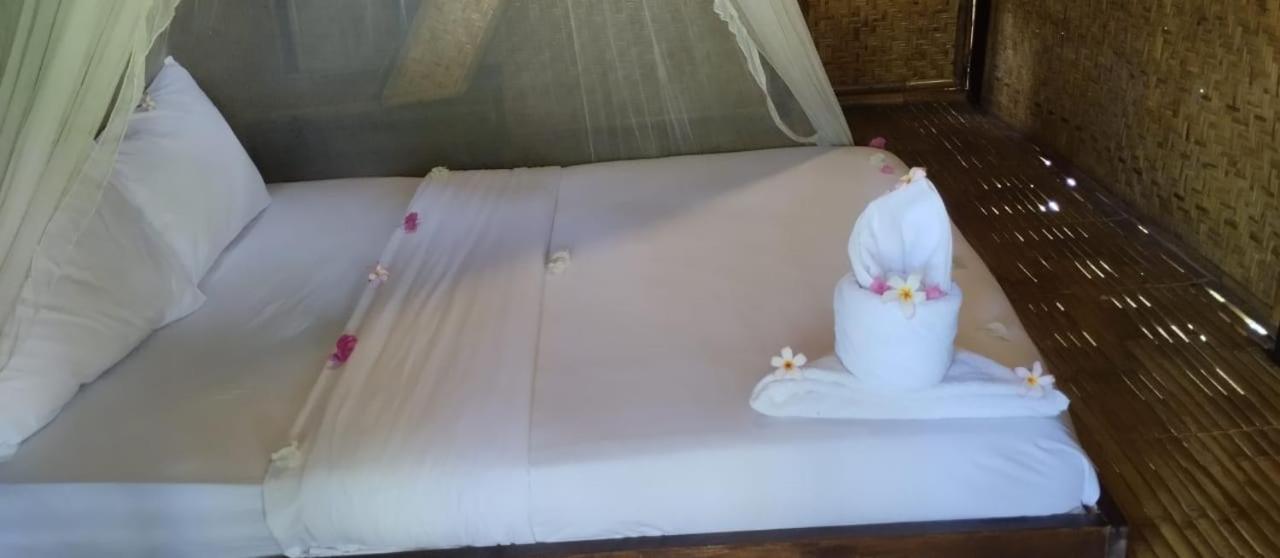 Mahkota Atia Bungallow Praya Luaran gambar